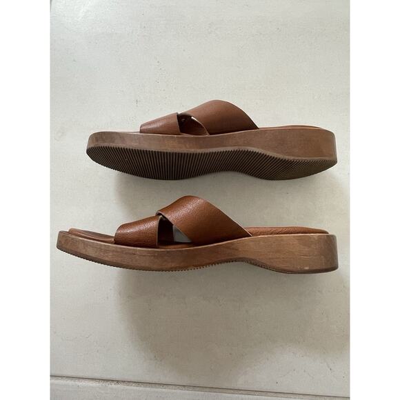 J. Crew Sandals Flats Shoes Thongs Leather Wooden Brown FLAW - Picture 8 of 11